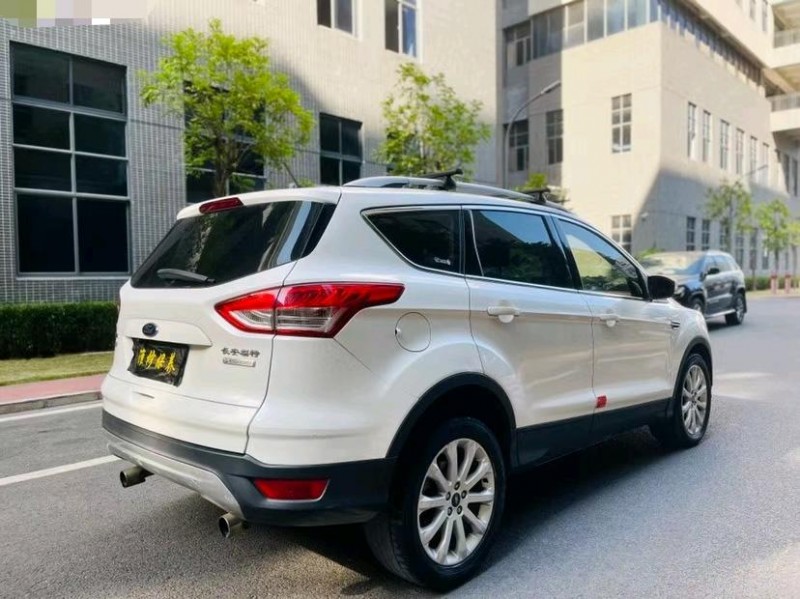 东莞14年福特翼虎7