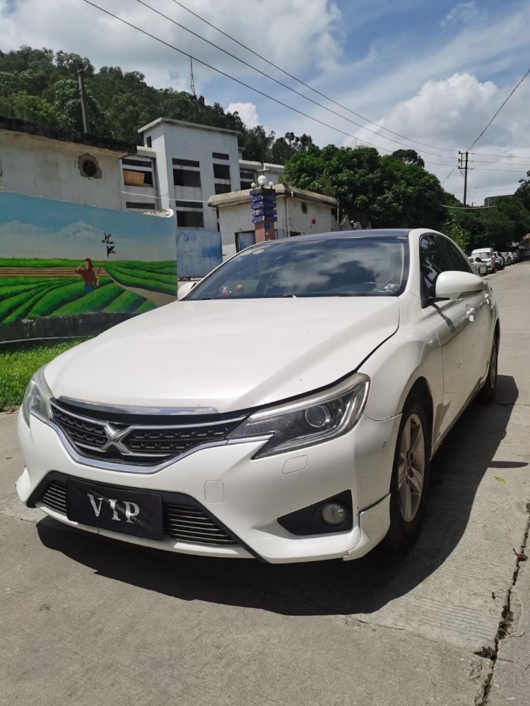 东莞14年丰田锐志6