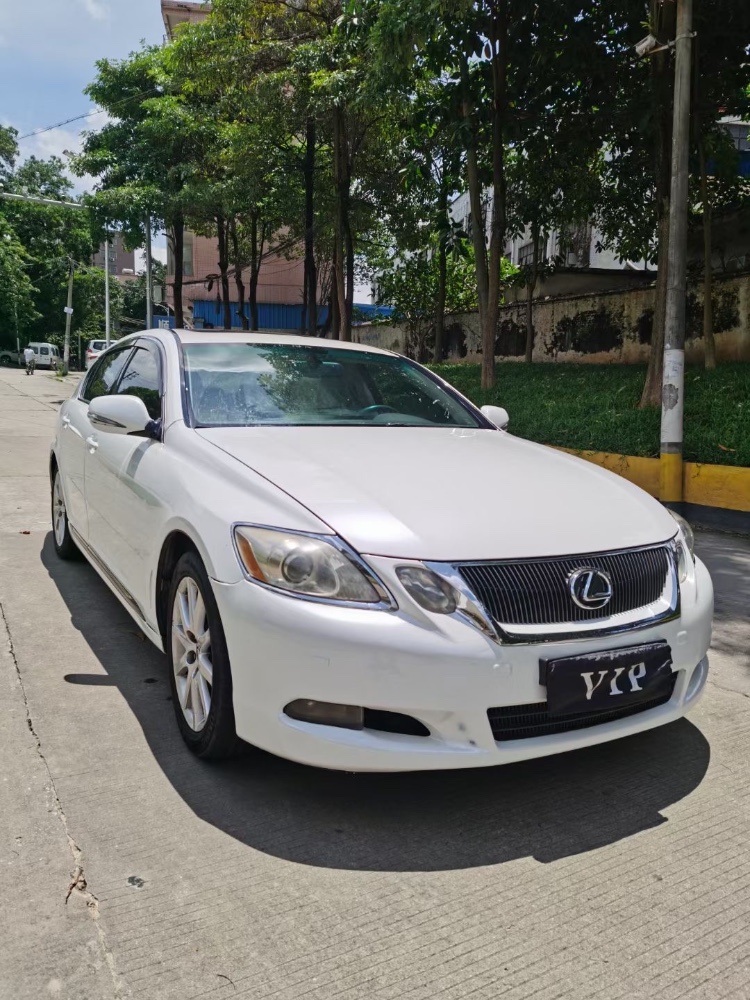 东莞10年雷克萨斯GS7