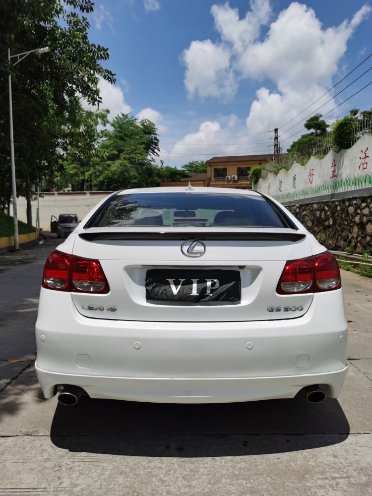 东莞10年雷克萨斯GS1
