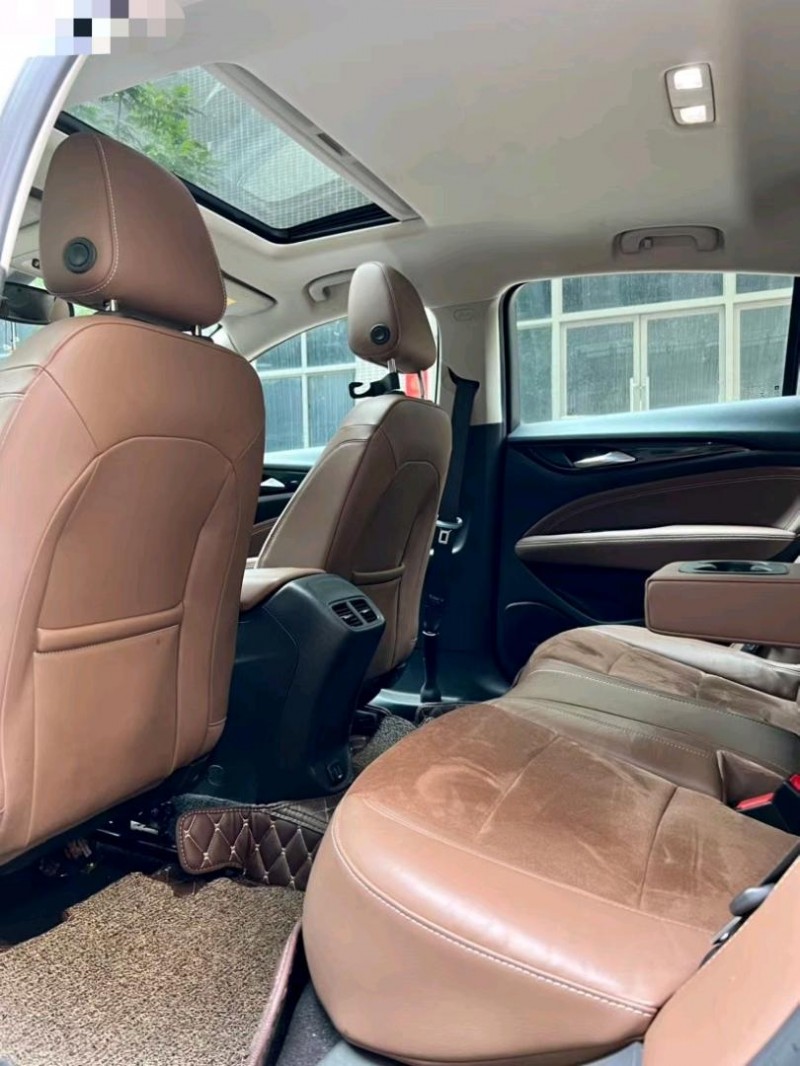 东莞17年别克君威5