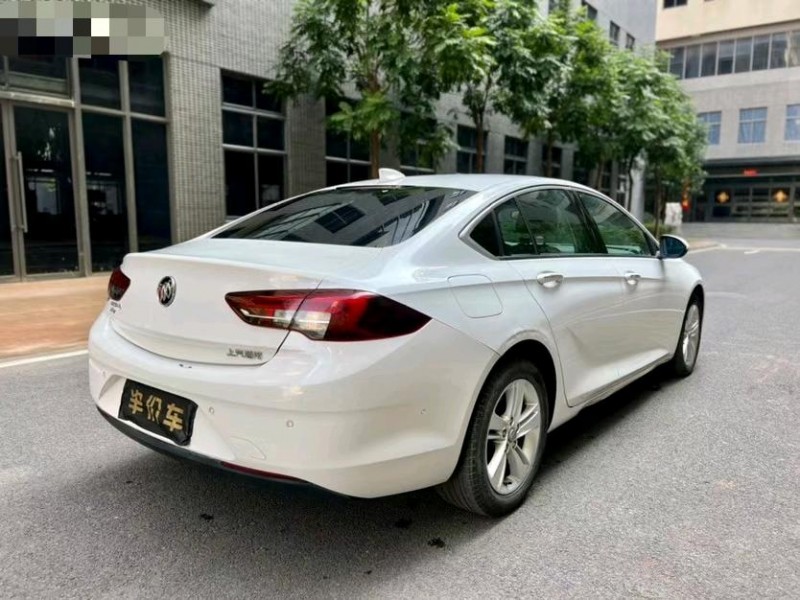 东莞17年别克君威7