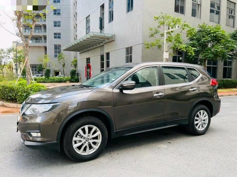 東莞21年日產奇駿2