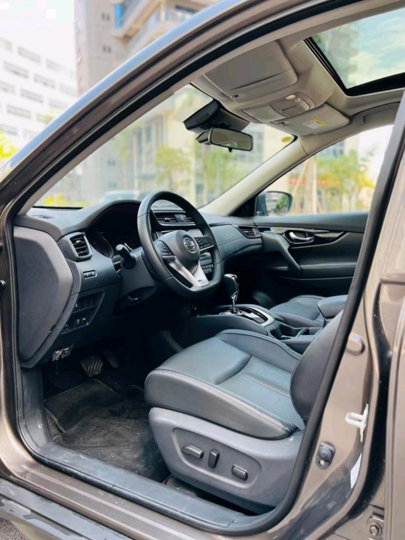 東莞21年日產奇駿3