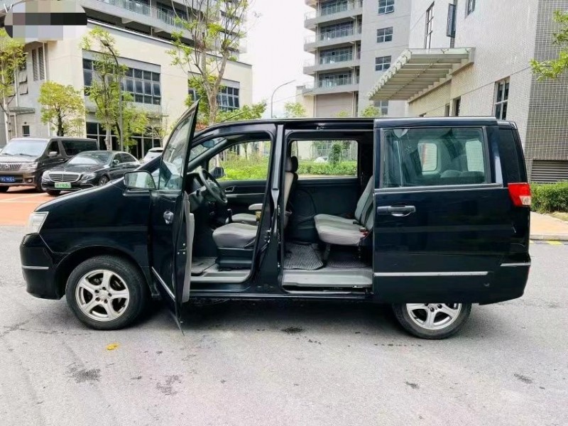 东莞15年东风帅客6