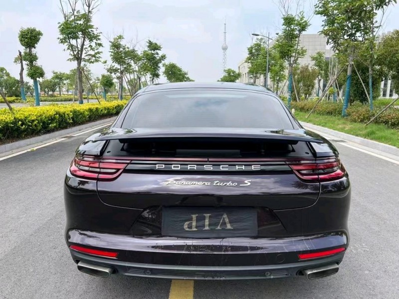 鹽城18年保時捷Panamera新能源1