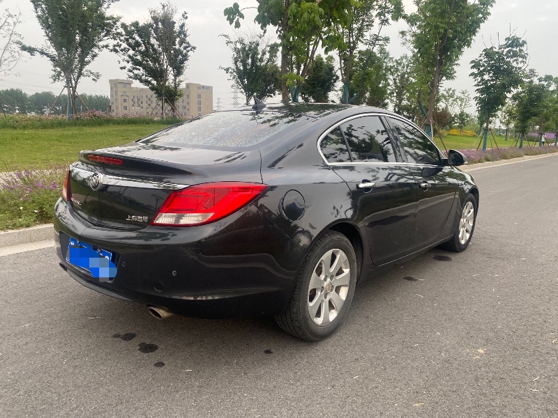 泰州12年别克君威4