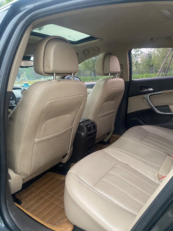 泰州12年别克君威1