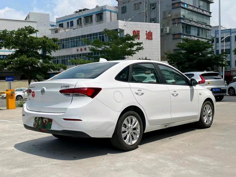 东莞21年别克英朗8