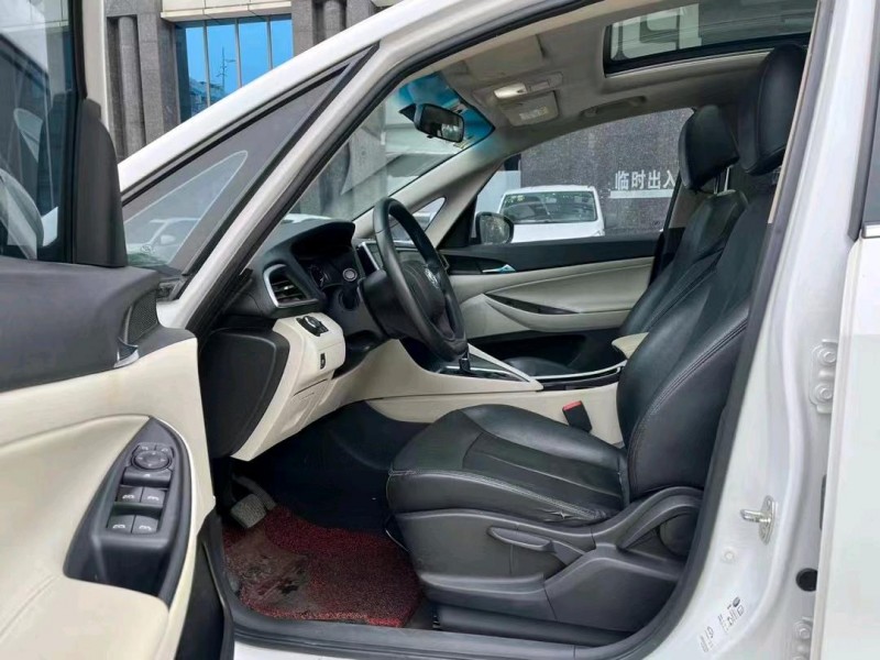 东莞19年别克GL67