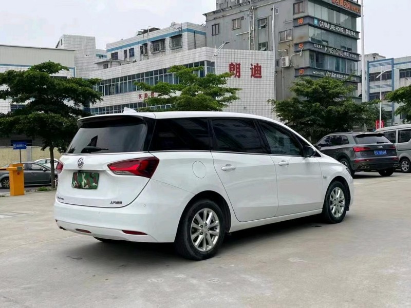 东莞19年别克GL68