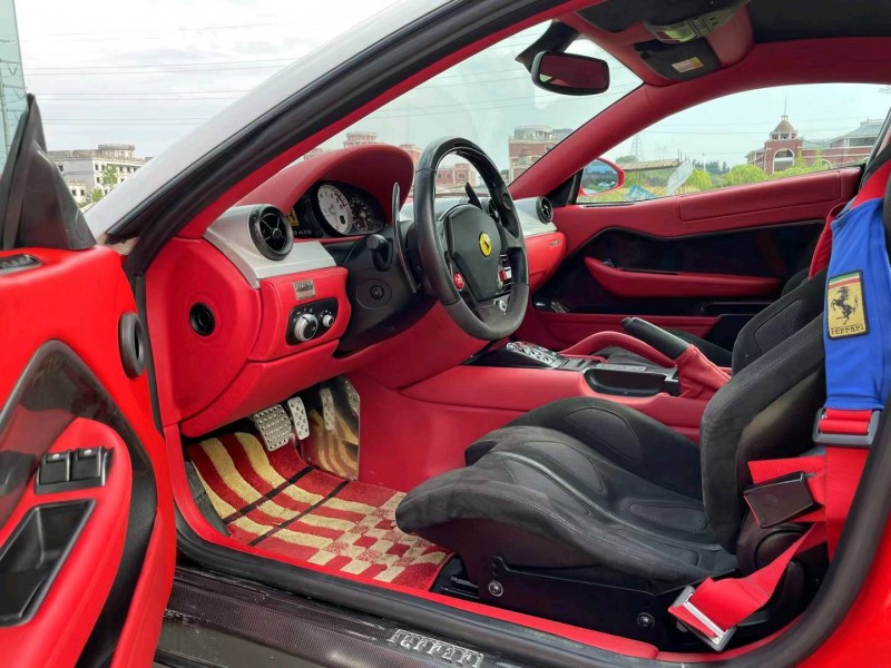 宜昌12年法拉利599 GTB5
