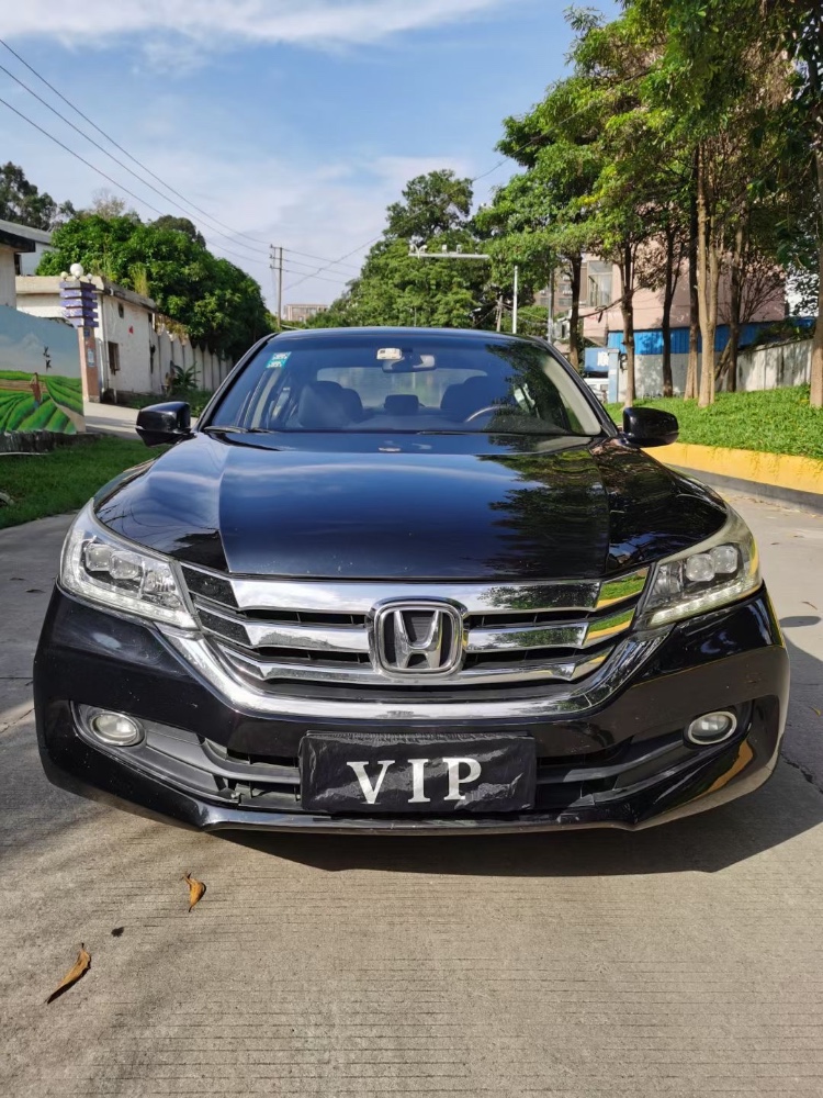 东莞14年本田雅阁9