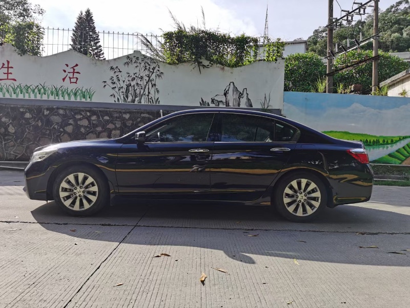 东莞14年本田雅阁6
