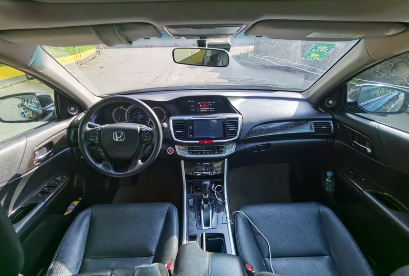 东莞14年本田雅阁4