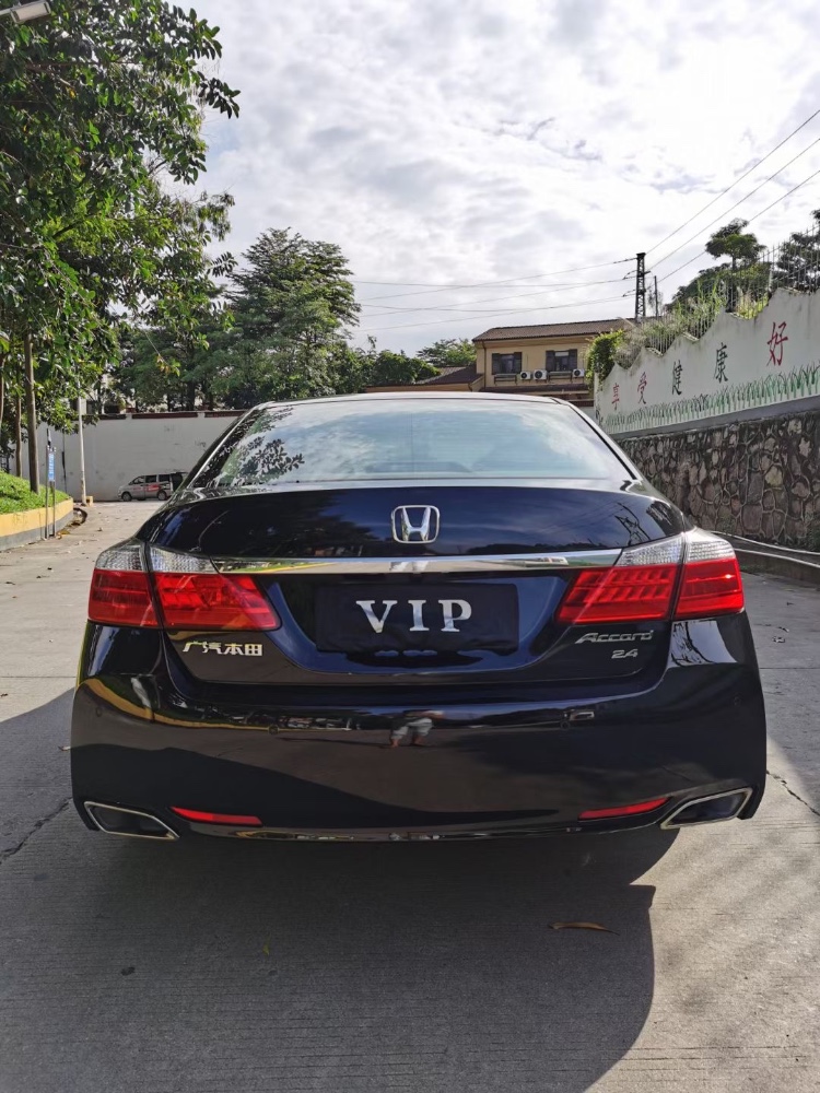 东莞14年本田雅阁2