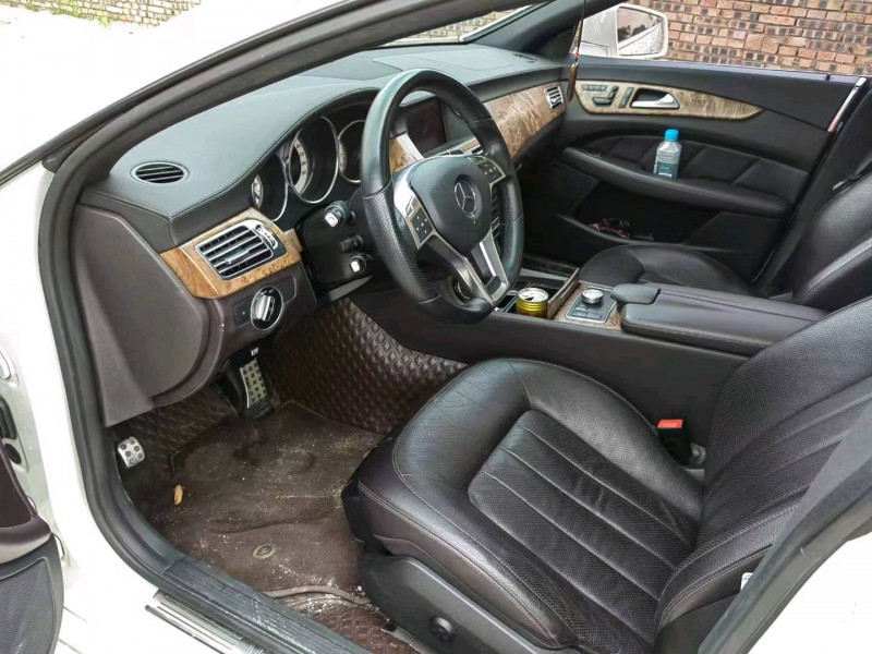 徐州14年奔驰CLS6