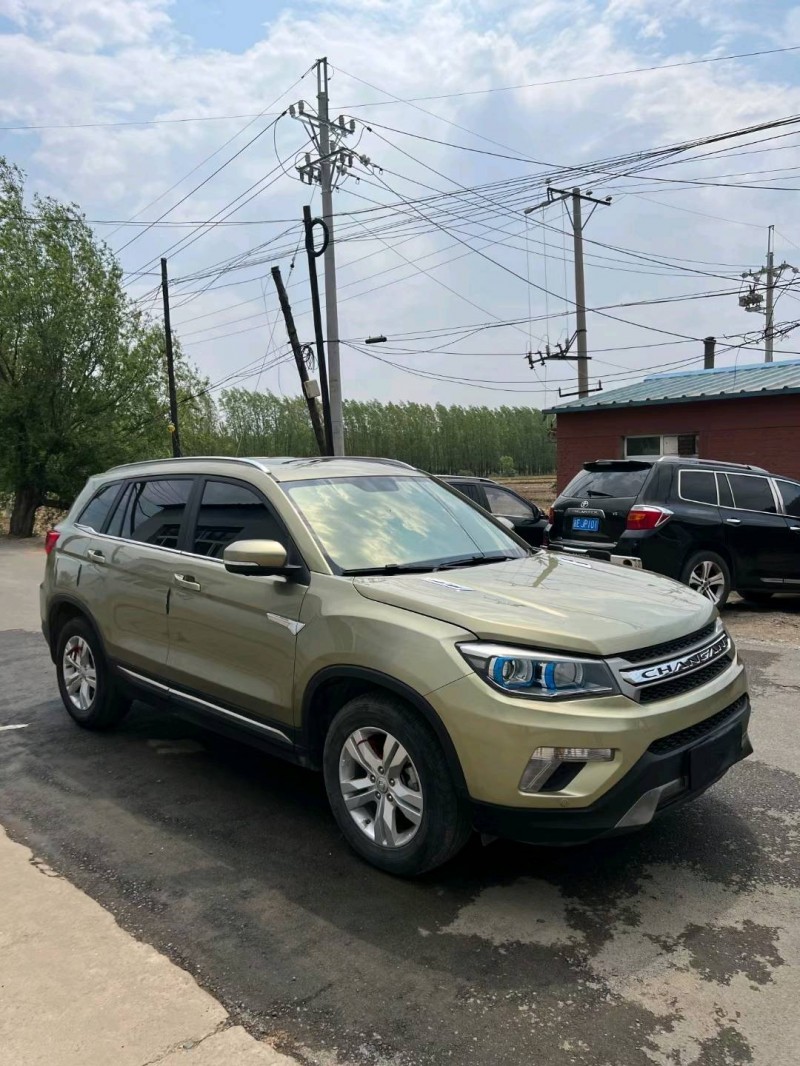 沈陽16年長安汽車CS753