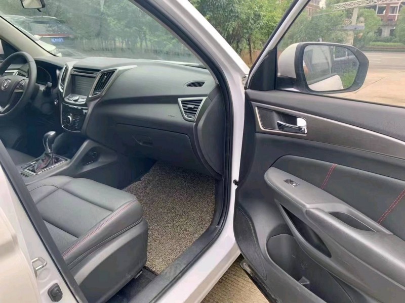 宜昌17年長安汽車CS756