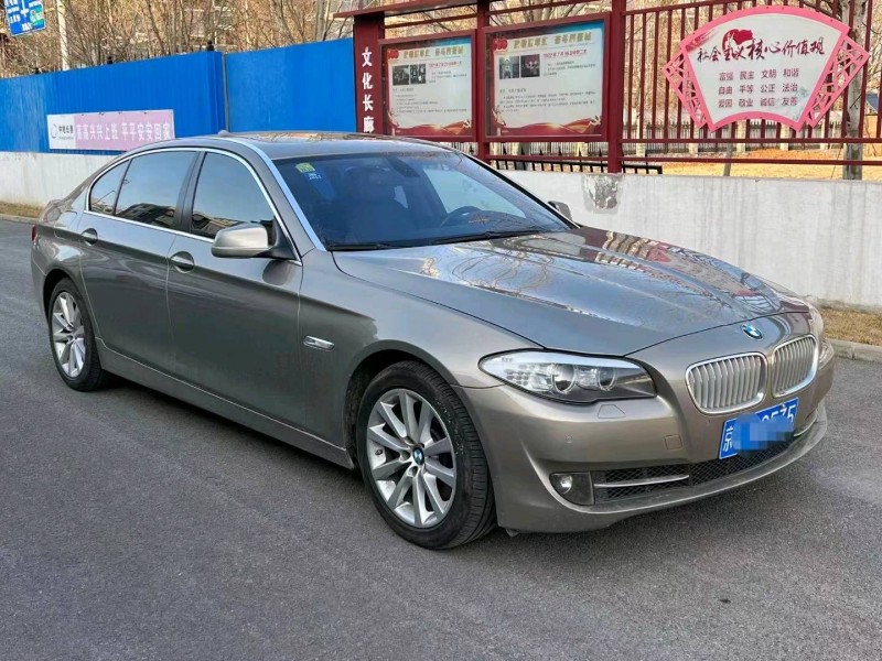 北京12年宝马5系3