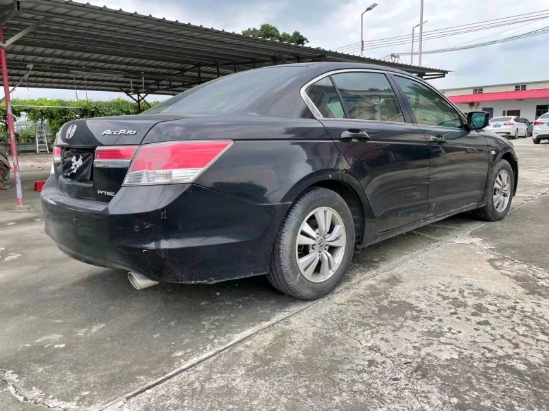 江门12年本田雅阁5