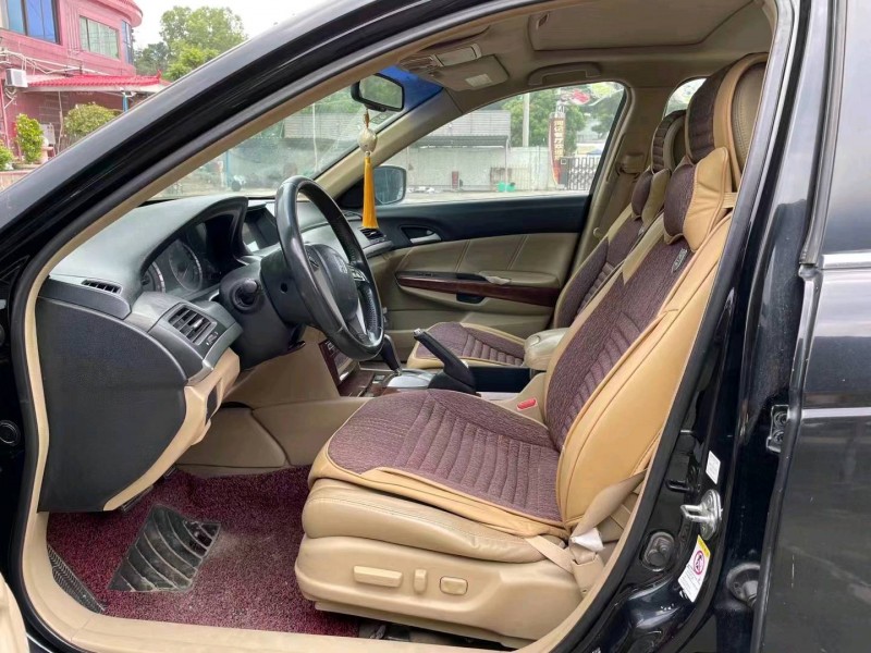 江门12年本田雅阁3