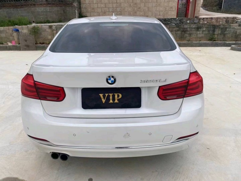 北京17年宝马3系2