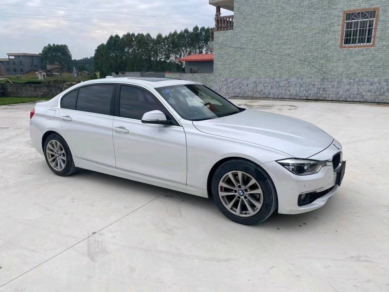 北京17年宝马3系9