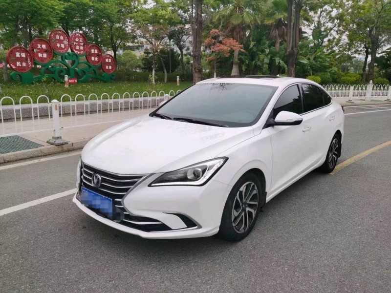 廈門18年長安汽車逸動2