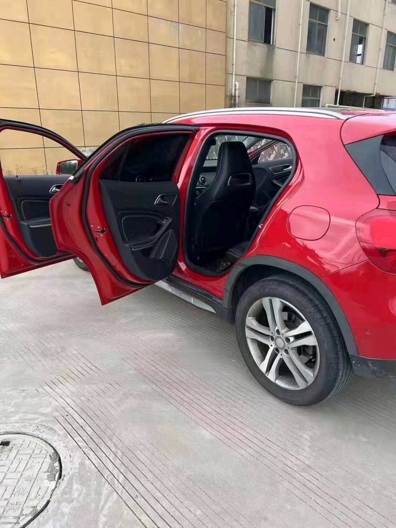 徐州17年奔驰GLA4