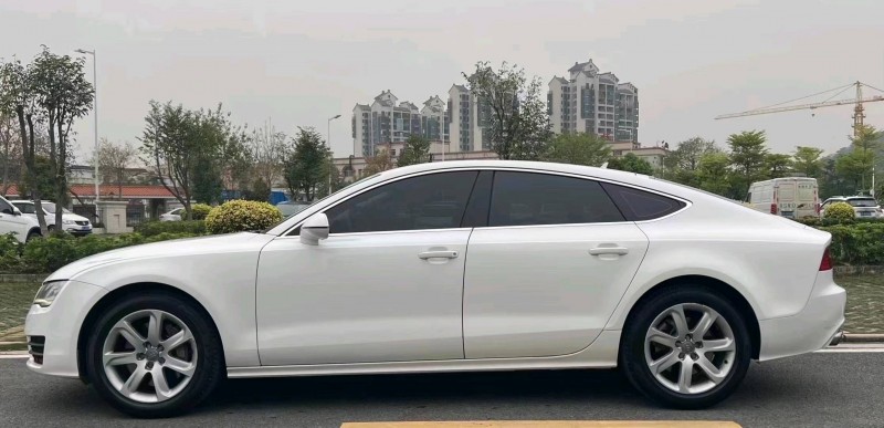 中山14年奥迪A7L3