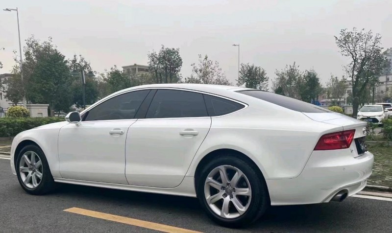 中山14年奥迪A7L4