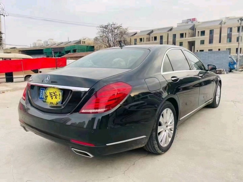 北京14年奔驰S8