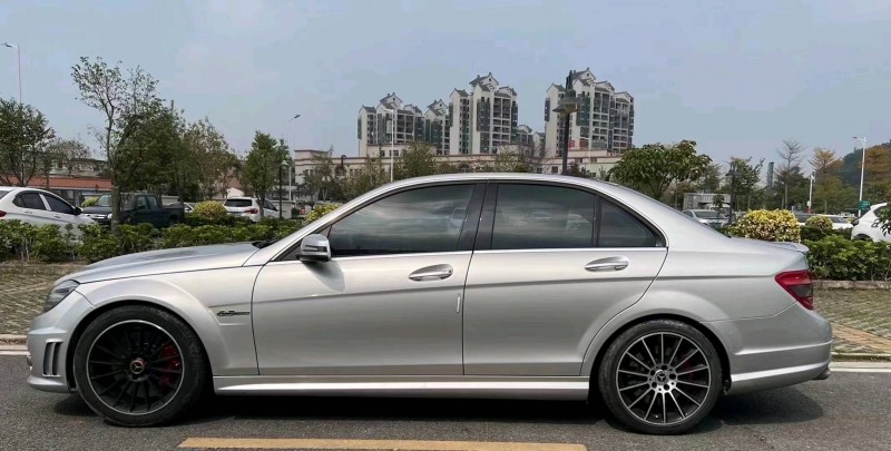 中山11年奔驰AMG3