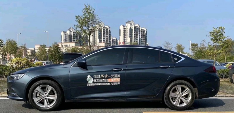 中山20年别克君威3