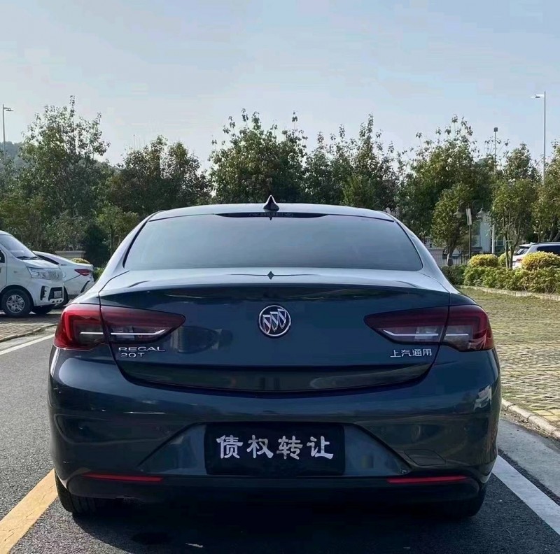 中山20年别克君威5