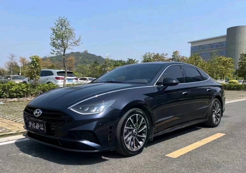 中山21年现代索纳塔十5