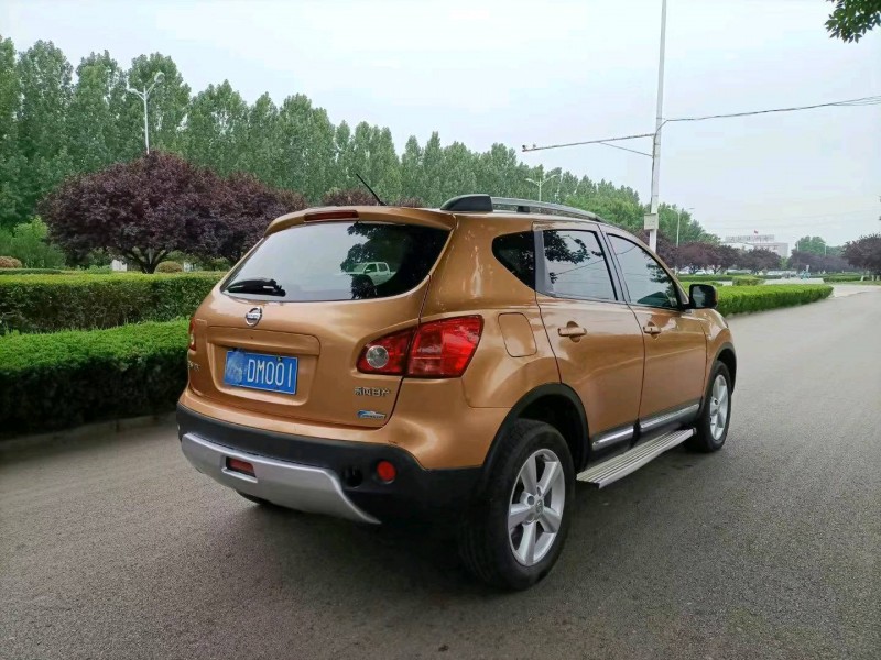 濰坊12年日產逍客5