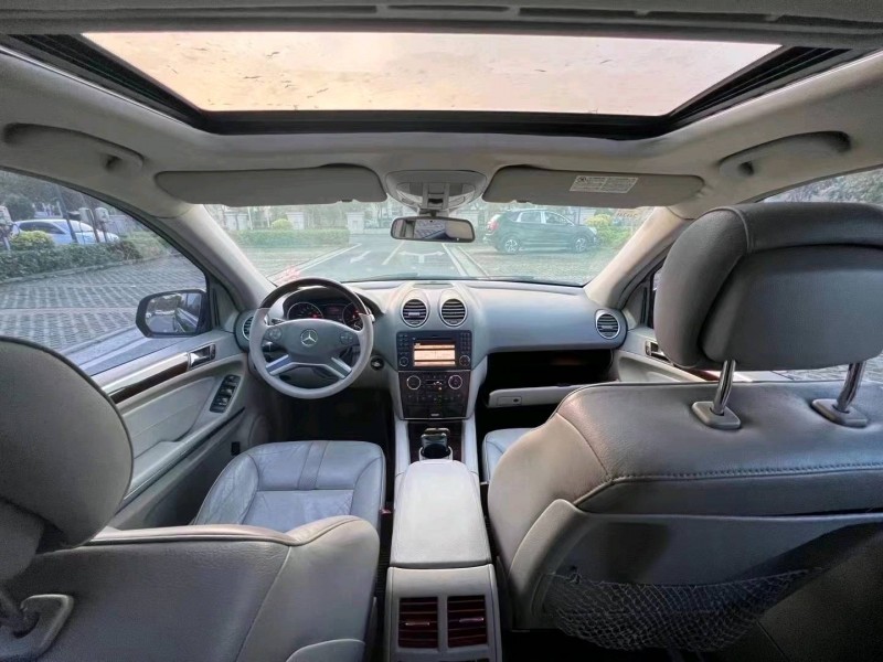 中山09年奔驰ML6