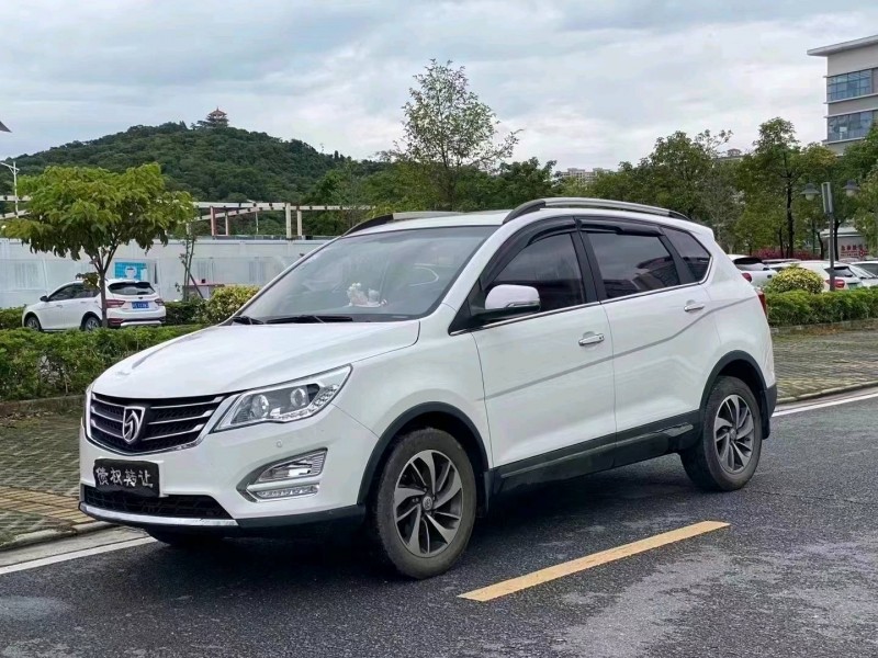 中山16年寶駿5602