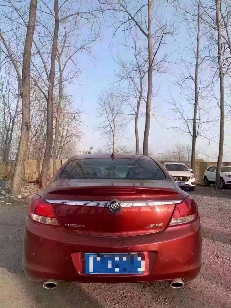 北京10年别克君威3