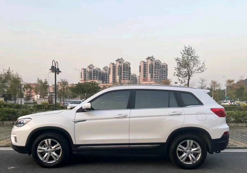 中山19年長安汽車CS753