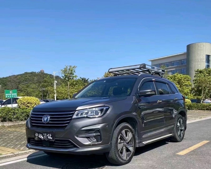 中山19年長安汽車CS758