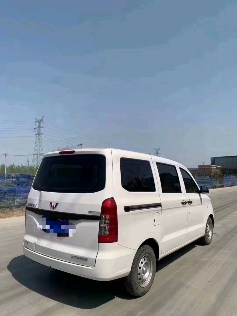 濟南20年五菱汽車宏光4