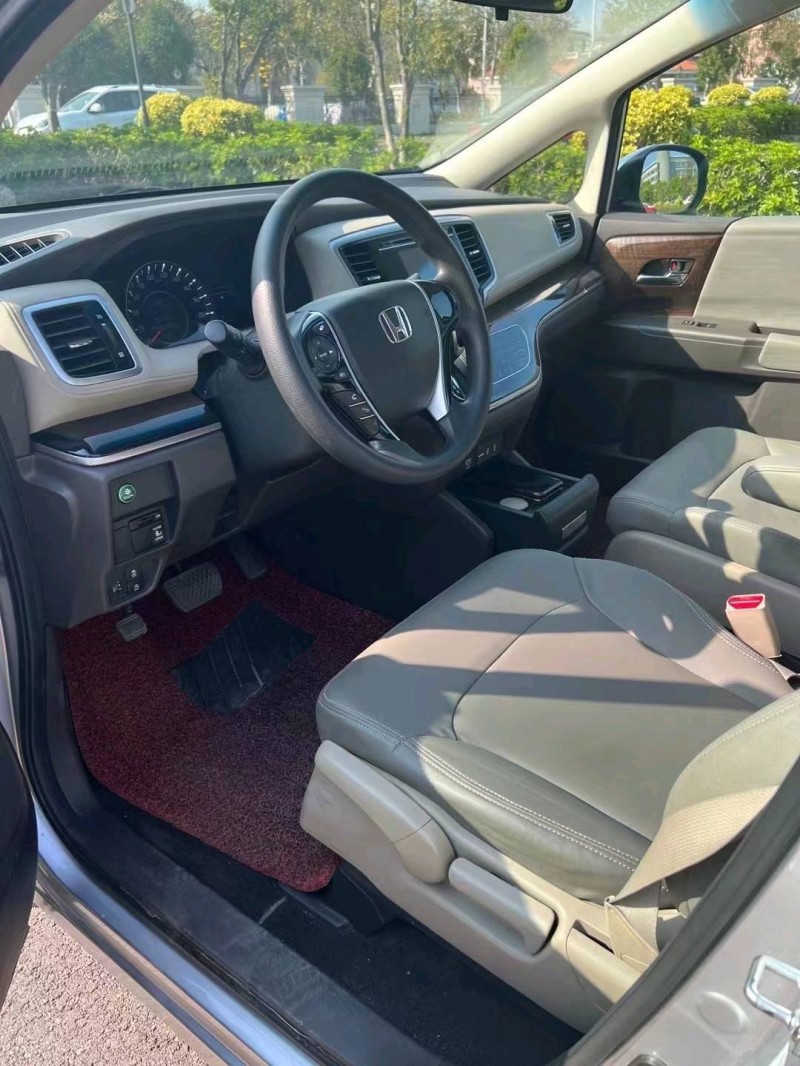 中山16年本田奥德赛8