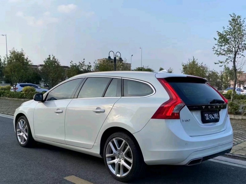 中山17年沃爾沃V604