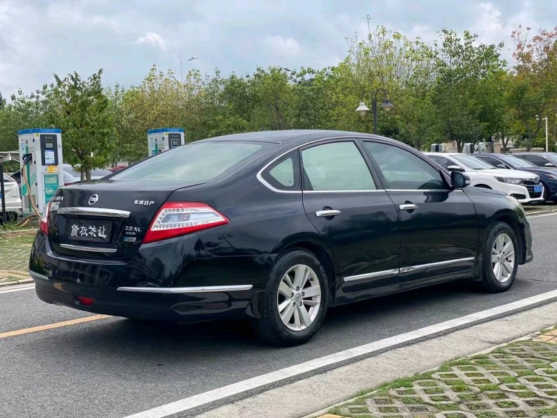 中山11年日產天籟6