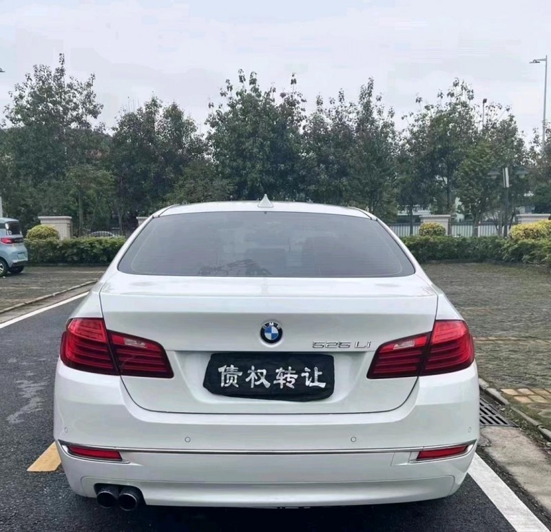 中山16年宝马5系4