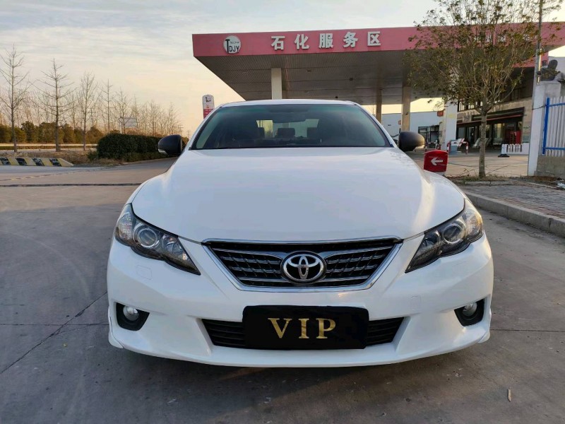 徐州13年丰田锐志1