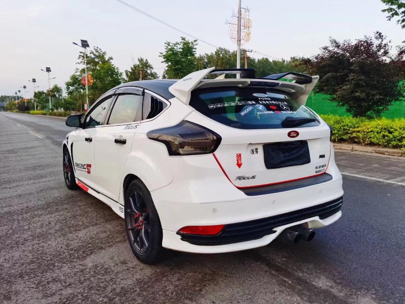 青岛16年福特福克斯4